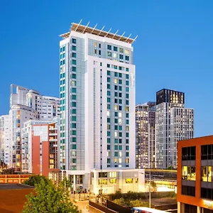 Radisson Blu Hotel, Otel